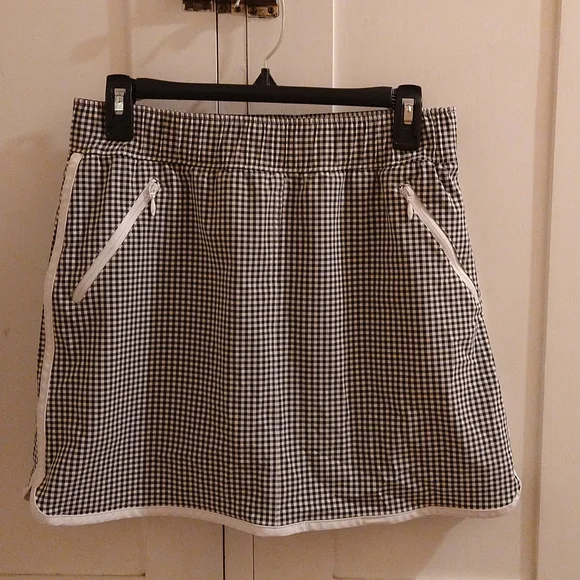 T by Talbot's black/white checked active skirt Sz MP - Picture 1 of 10